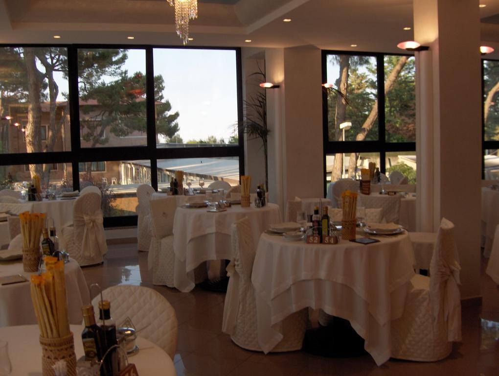 Hotel Tulipe Nazionale Riccione Exterior foto